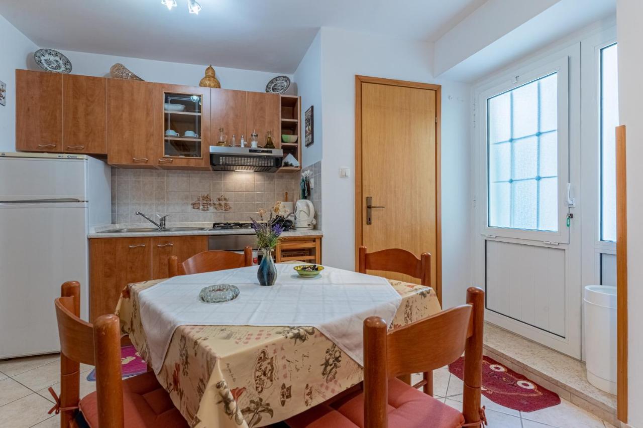 Kovacine * Cres